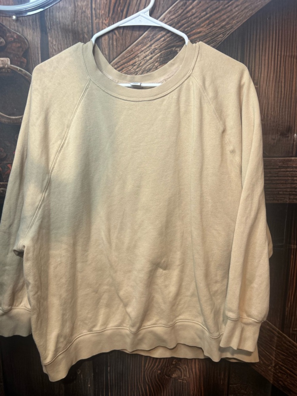 Old Navy Cream Crewneck Pullover Sweatshirt